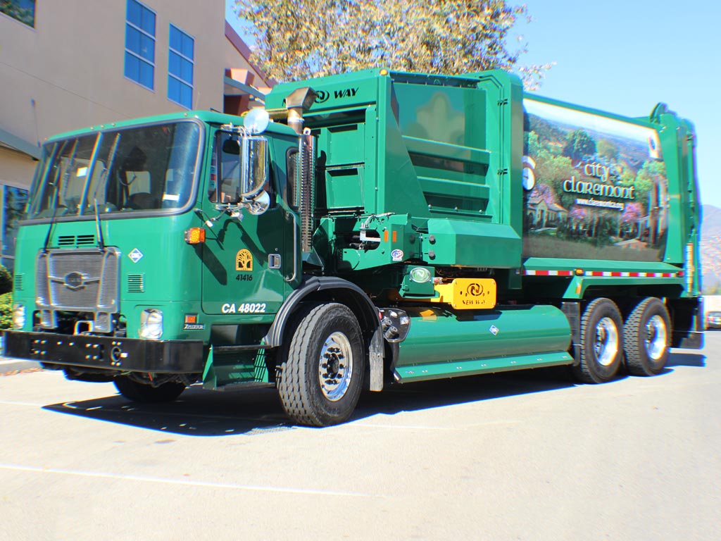 Autocar Expeditor ACX Refuse Truck