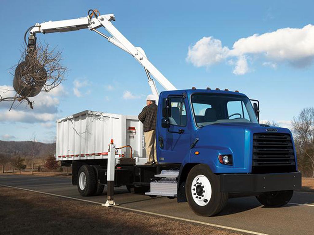  Freightliner 108SD Crane Truck 