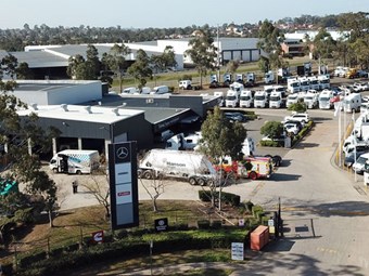 daimler trucks huntingwood