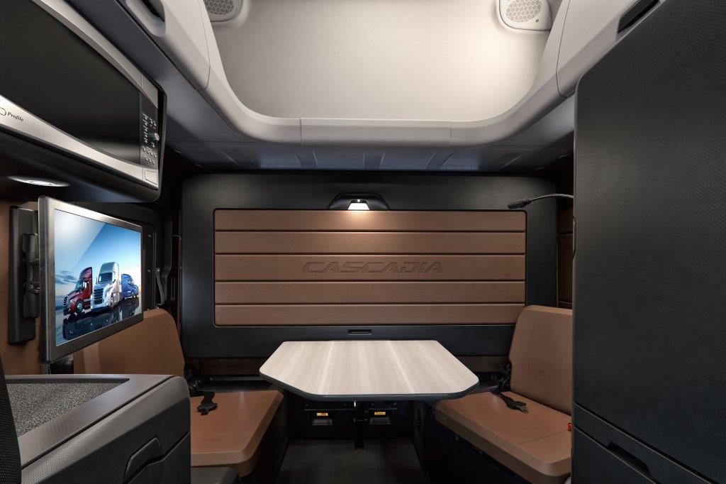 2018 Freightliner Cascadia Truck Cascadia Sleepers